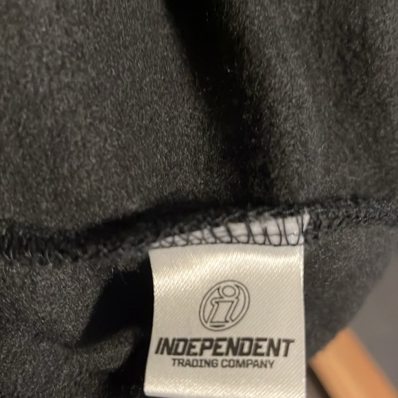 Ares brand pullover hoodie NWOT - Picture 6 of 6
